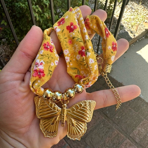 Golden Butterfly 18K Gold Stainless Steel Floral Scarf Choker Necklace - Picture 11 of 11